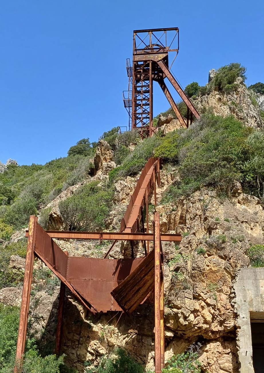 Pozzo-minerario_1300